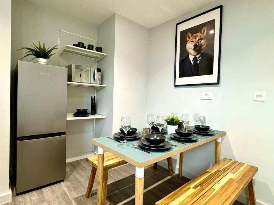 Bournemouth Getaway: 3Br Apartment Near Beach 外观 照片